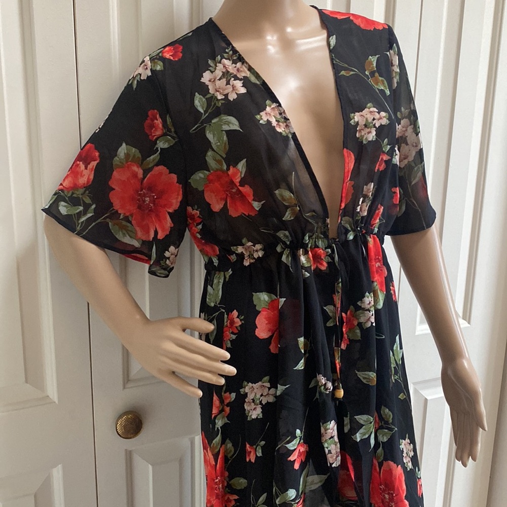 Cure. Womens L Black Sheer Robe With Floral Pattern. So Pretty. Adjusted Tie - Picture 4 of 11